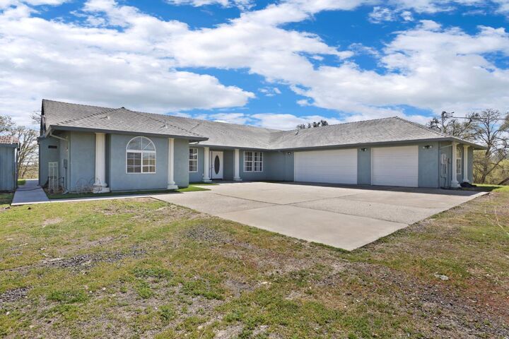 Property Photo:  4896 Chuckwagon Drive  CA 95228 