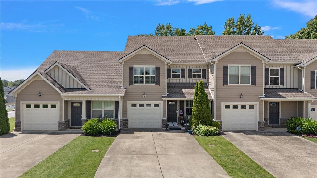 Property Photo:  1104 Neeleys Bnd  TN 37174 