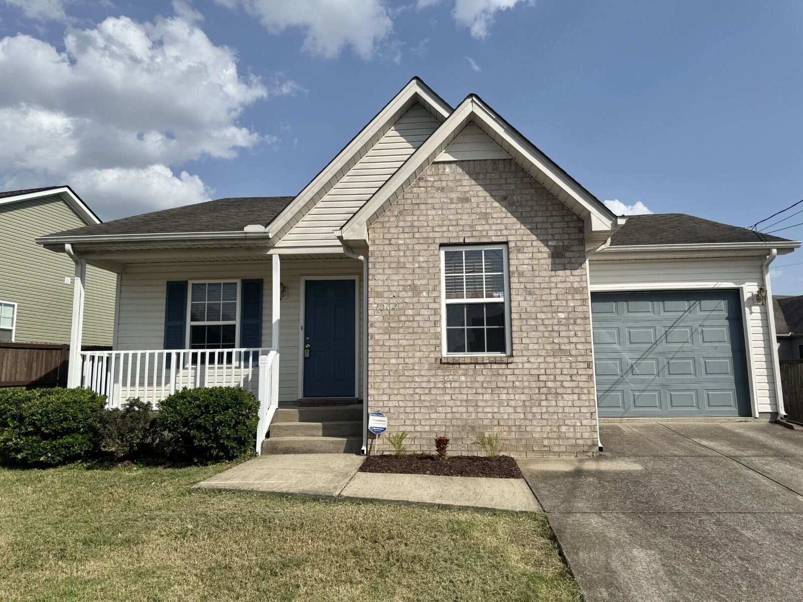 Property Photo:  1204 Lakewalk Dr  TN 37013 