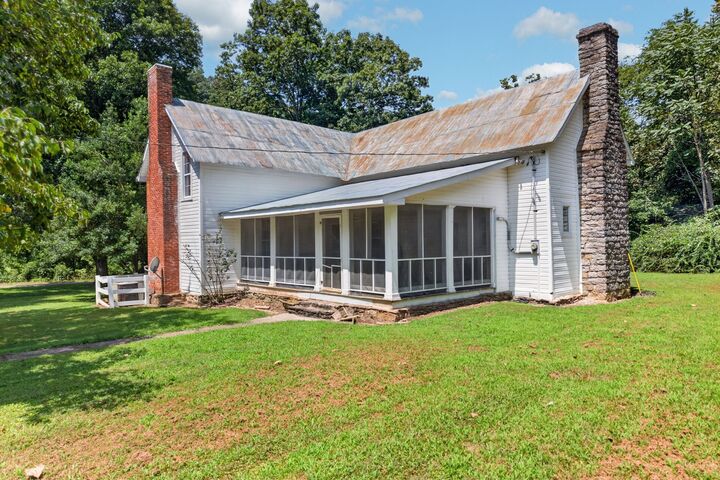 Property Photo:  527 Ward Fork Rd  TN 38588 