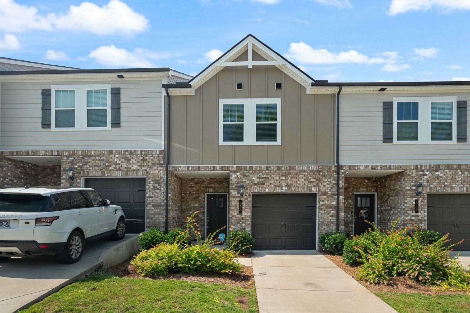 Property Photo:  858 Longleaf Ln  TN 38401 