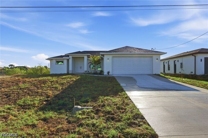 Property Photo: 2105 NE 1st Avenue FL 33909