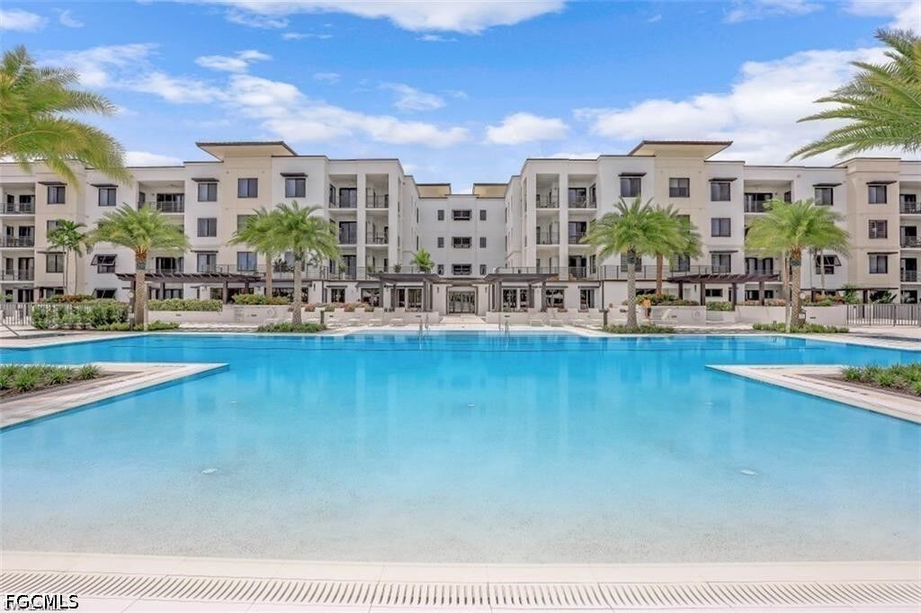 Property Photo: 1115 Central Avenue 557 FL 34102