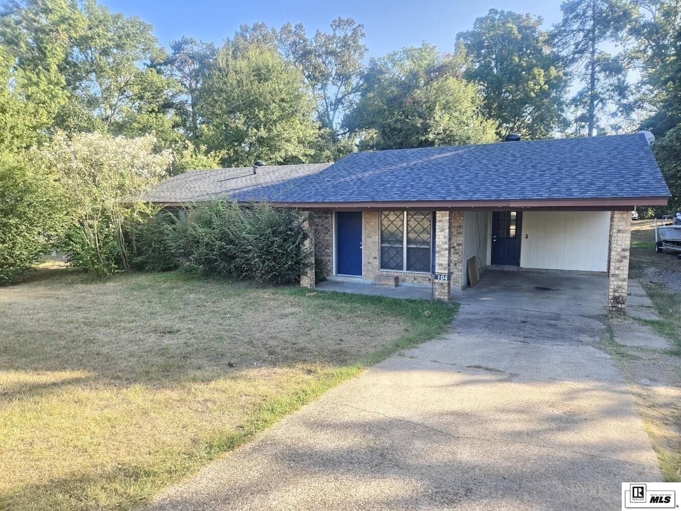 Property Photo:  104 Lake Drive  LA 71291 