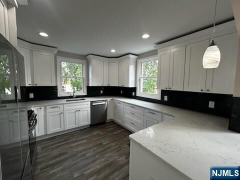 Property Photo:  195 Closter Dock Road 2nd Fl  NJ 07624 