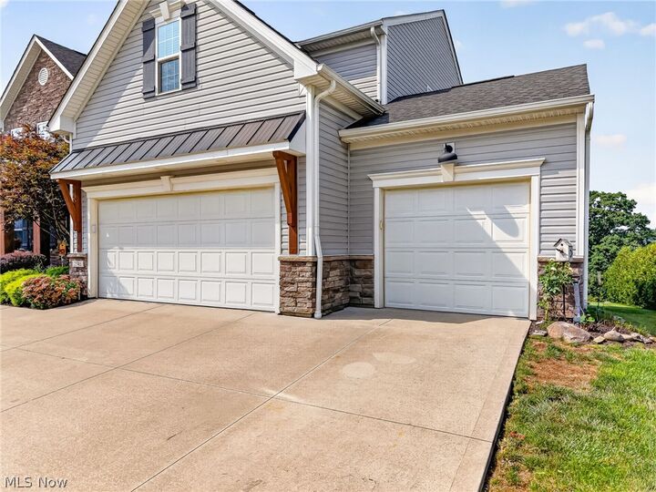 Property Photo:  2545 Blue Ash Avenue NW  OH 44708 