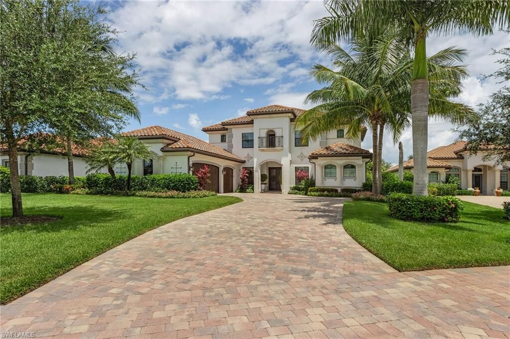 Property Photo:  3423 Runaway Ct  FL 34114 
