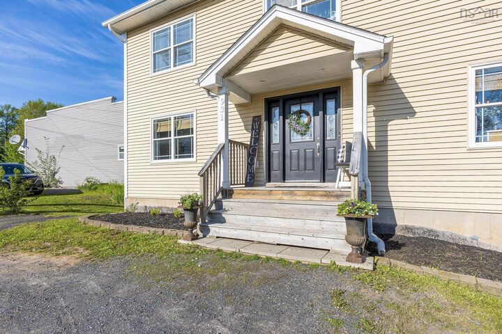 Property Photo: 931 King Street NS B0N 2T0