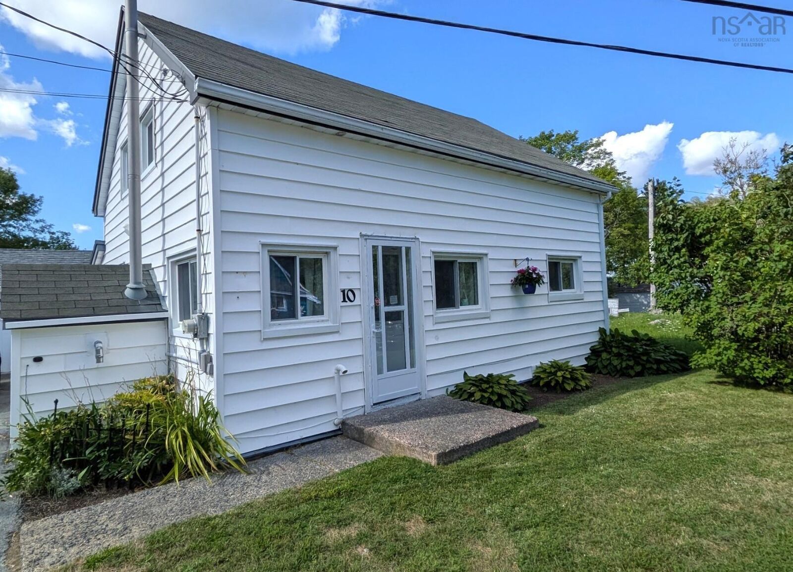 Property Photo: 10 Town Lake Road NS B0T 1K0