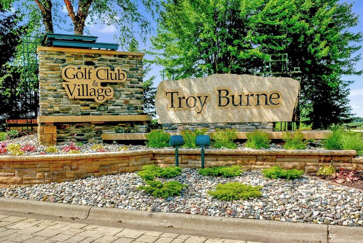 Property Photo: 273 Turnberry Court WI 54016