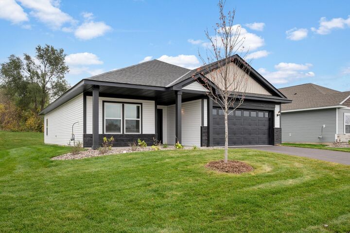 Property Photo:  919 Sycamore Place N  MN 55008 