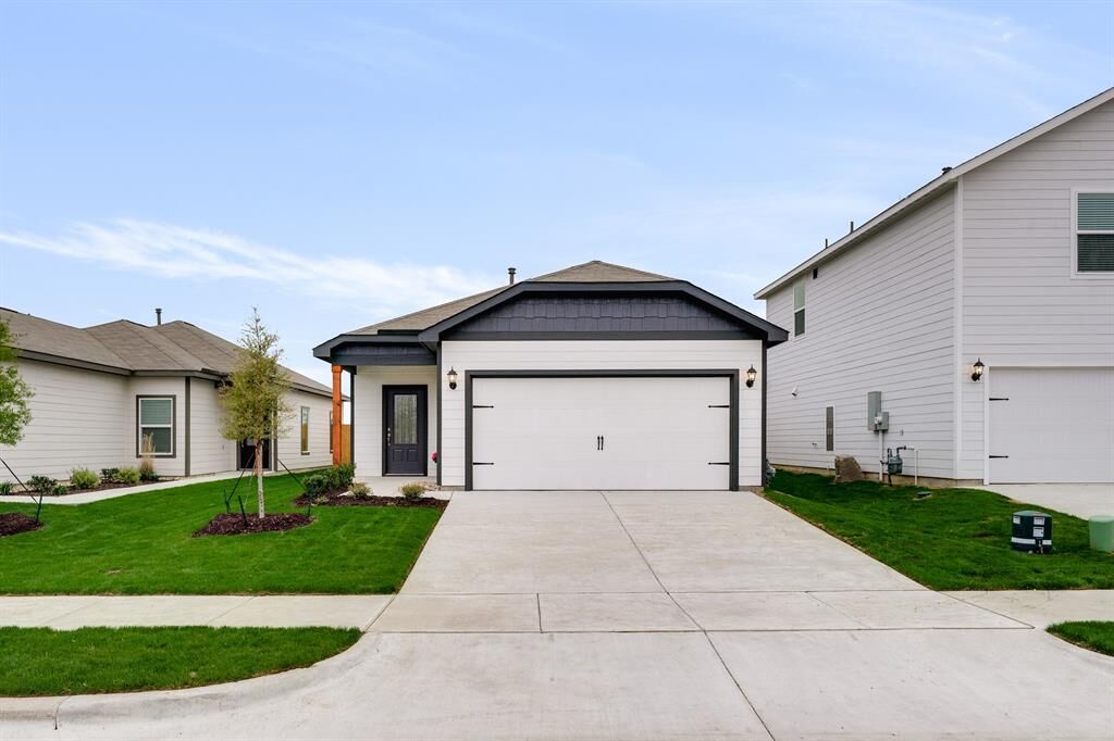 Property Photo:  3933 Starry Night Cove  TX 75092 
