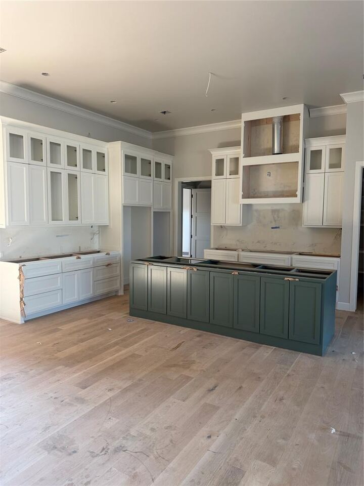 Property Photo: 3109 Wood Thrush Way OK 73012
