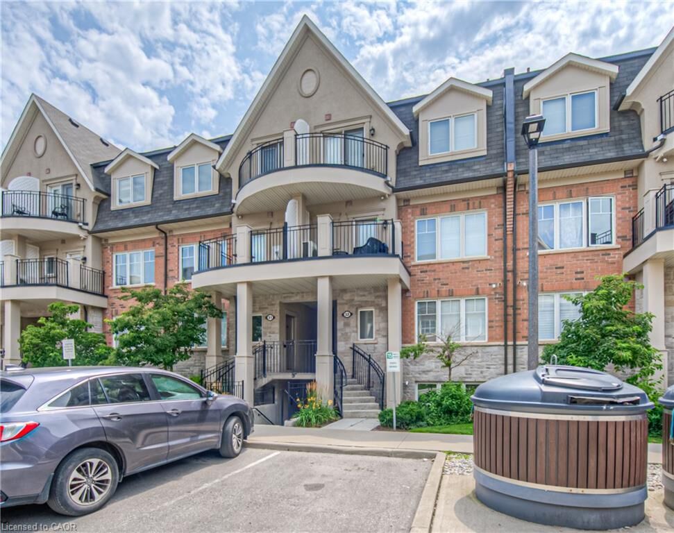 Property Photo: 2420 Baronwood Drive 32-01 ON L6M 0X6