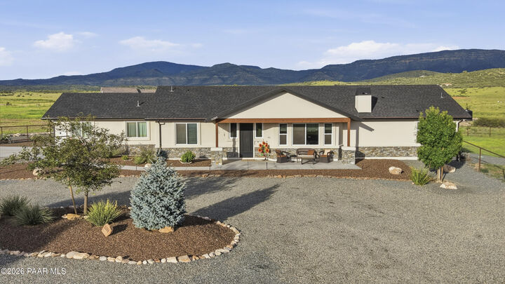 Property Photo:  11205 N Trophy Ridge Lane  AZ 86315 