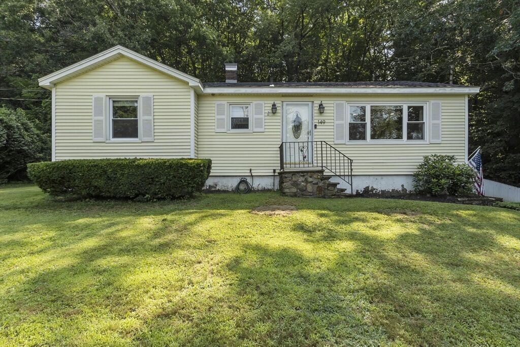 Property Photo: 149 North St MA 01515