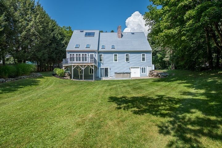 Property Photo:  176 Putnam Rd  MA 01520 
