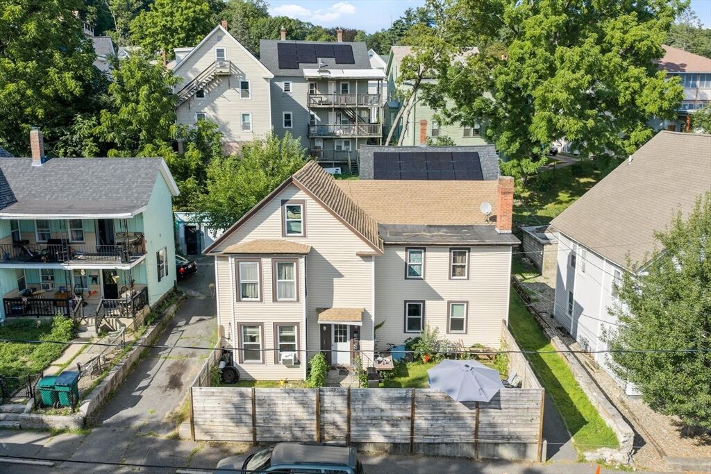 Property Photo:  25 Goddard St  MA 01420 