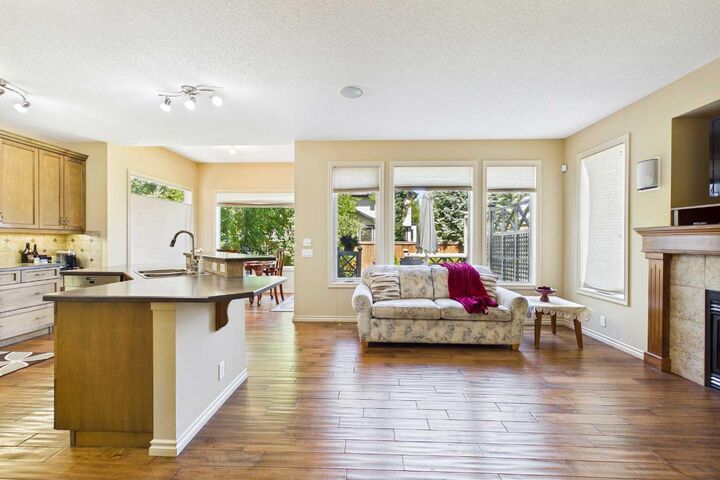Property Photo: 306 Tuscany Vista Road NW AB T3L 3B4