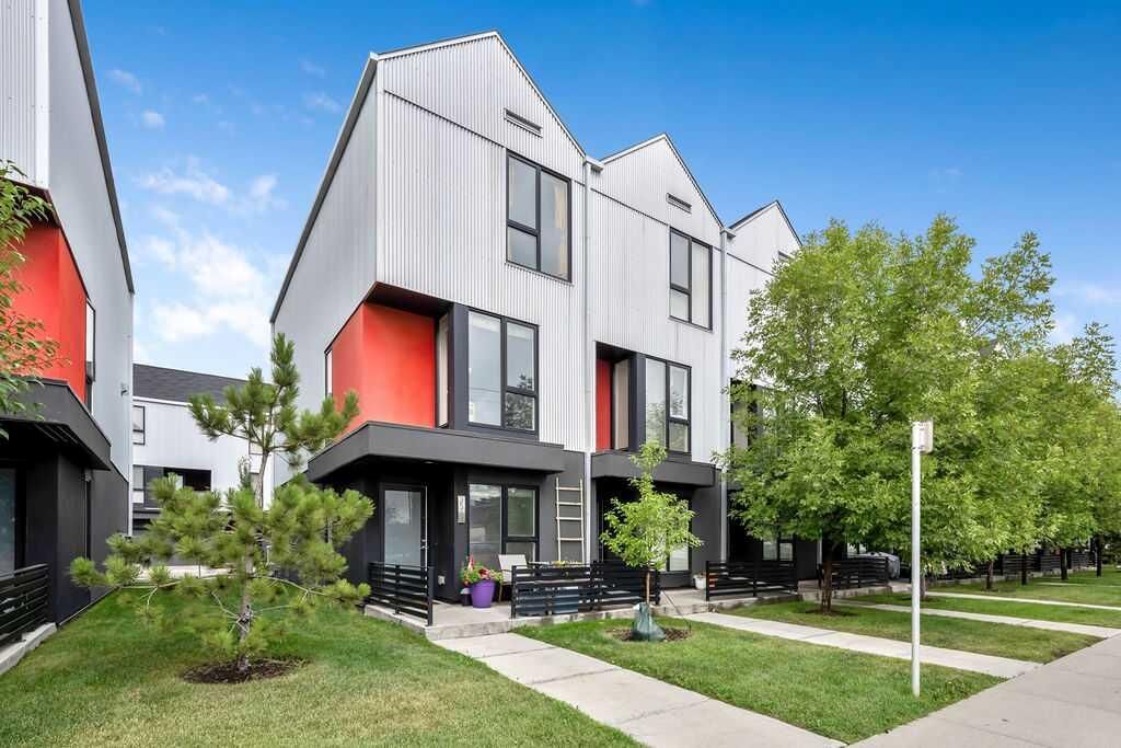 Property Photo:  3541 69 Street NW  AB T3B 6E8 