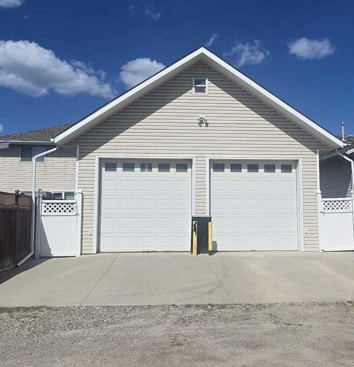 Property Photo: 239 Baker Street AB T7V 2C4