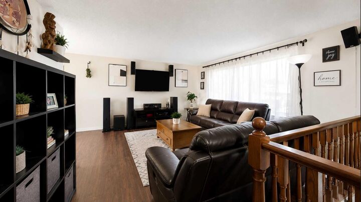 Property Photo: 31 Penrith Place SE AB T2A 2J1