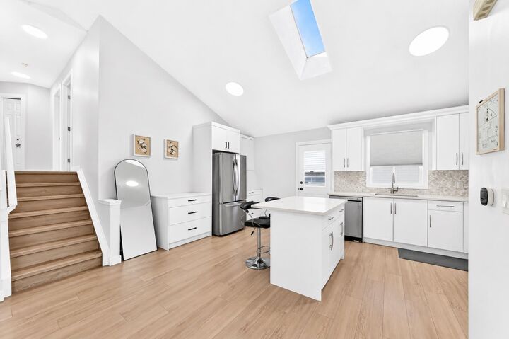 Property Photo: 315 Appleglen Place SE AB T2A 7V9