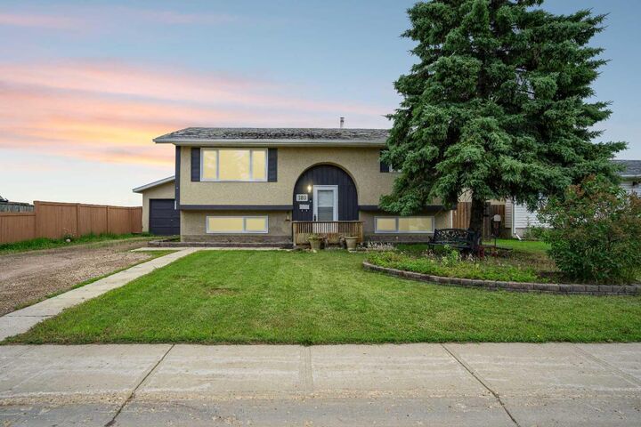 Property Photo: 189 Sitka Drive AB T9H 3C1