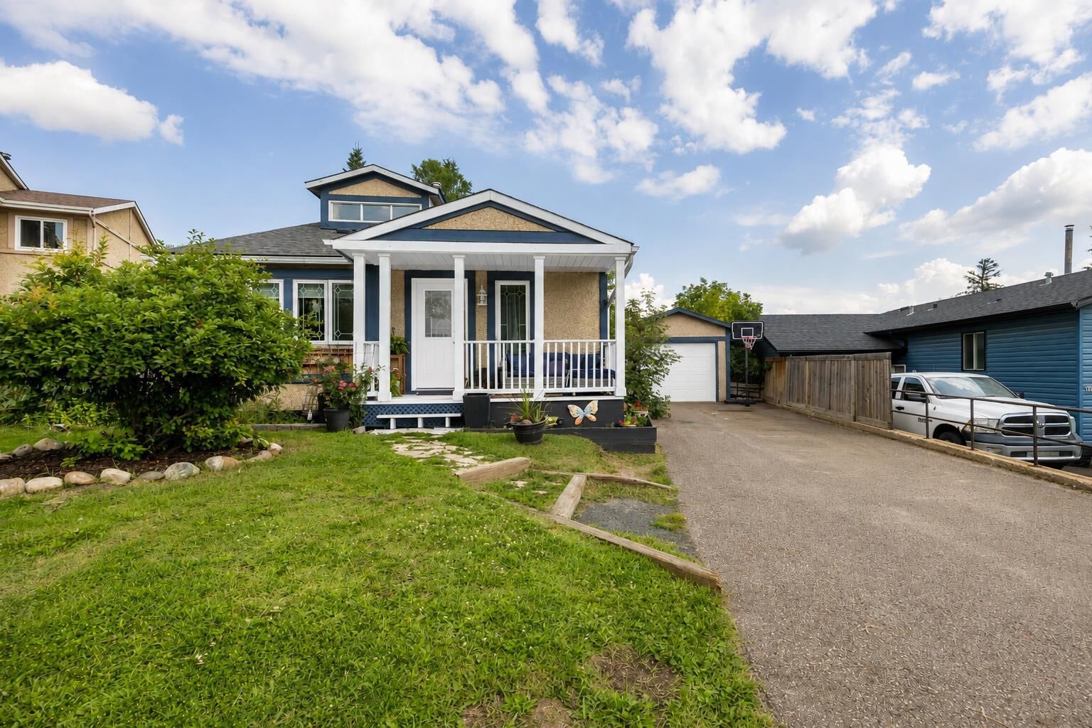 Property Photo: 104 Rookery Bay AB T9K 1E8
