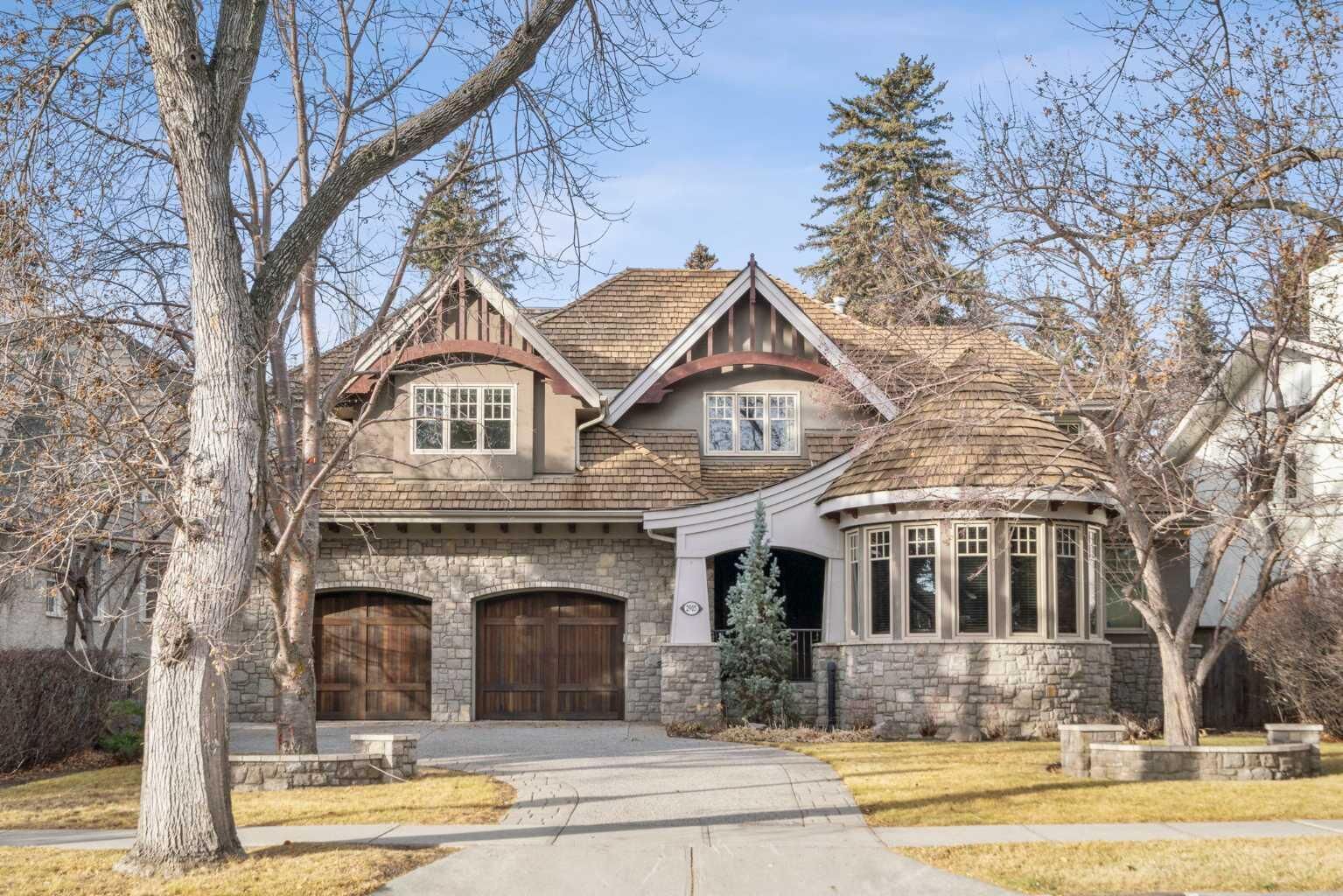 Property Photo: 2905 Carleton Street SW AB T2T 3L1