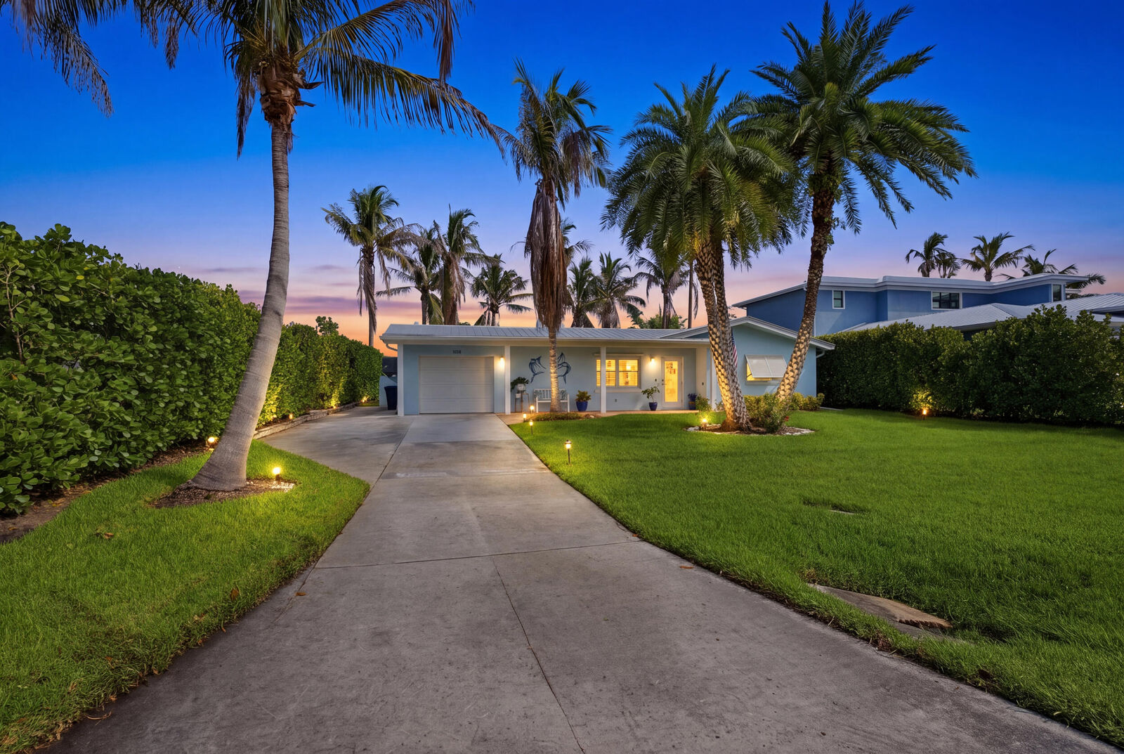 Property Photo:  1719 SW Dyer Point Road  FL 34990 