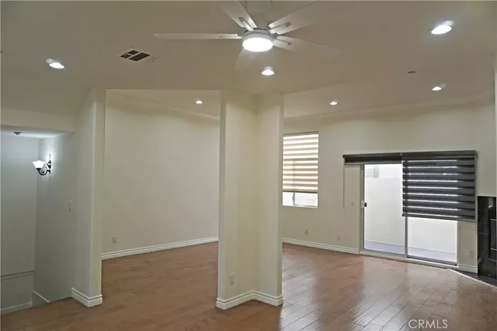 Property Photo:  2345 Montrose Avenue 2  CA 91020 