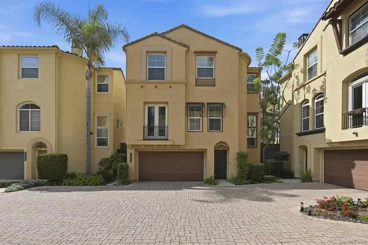 Property Photo:  2800 Villas Way  CA 92108 