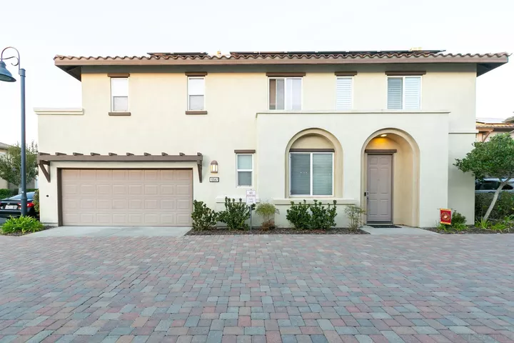 Property Photo: 10547 Hollingsworth Way CA 92127
