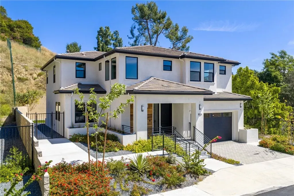 Property Photo:  1029 N Staley Lane  CA 90042 