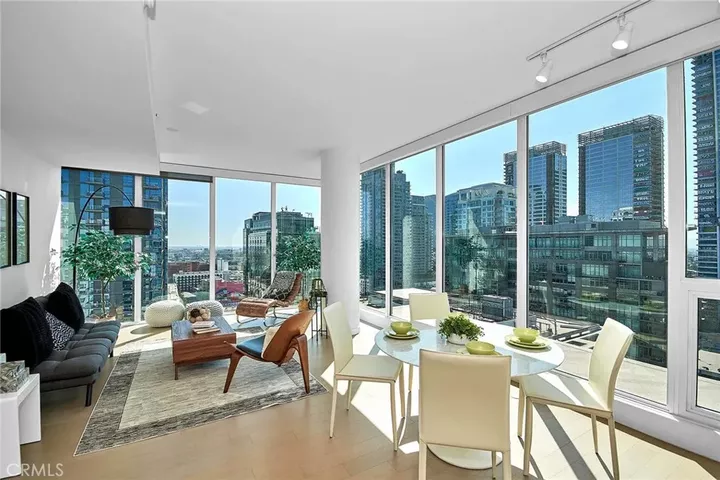 Property Photo: 1050 S Grand 2001 CA 90015