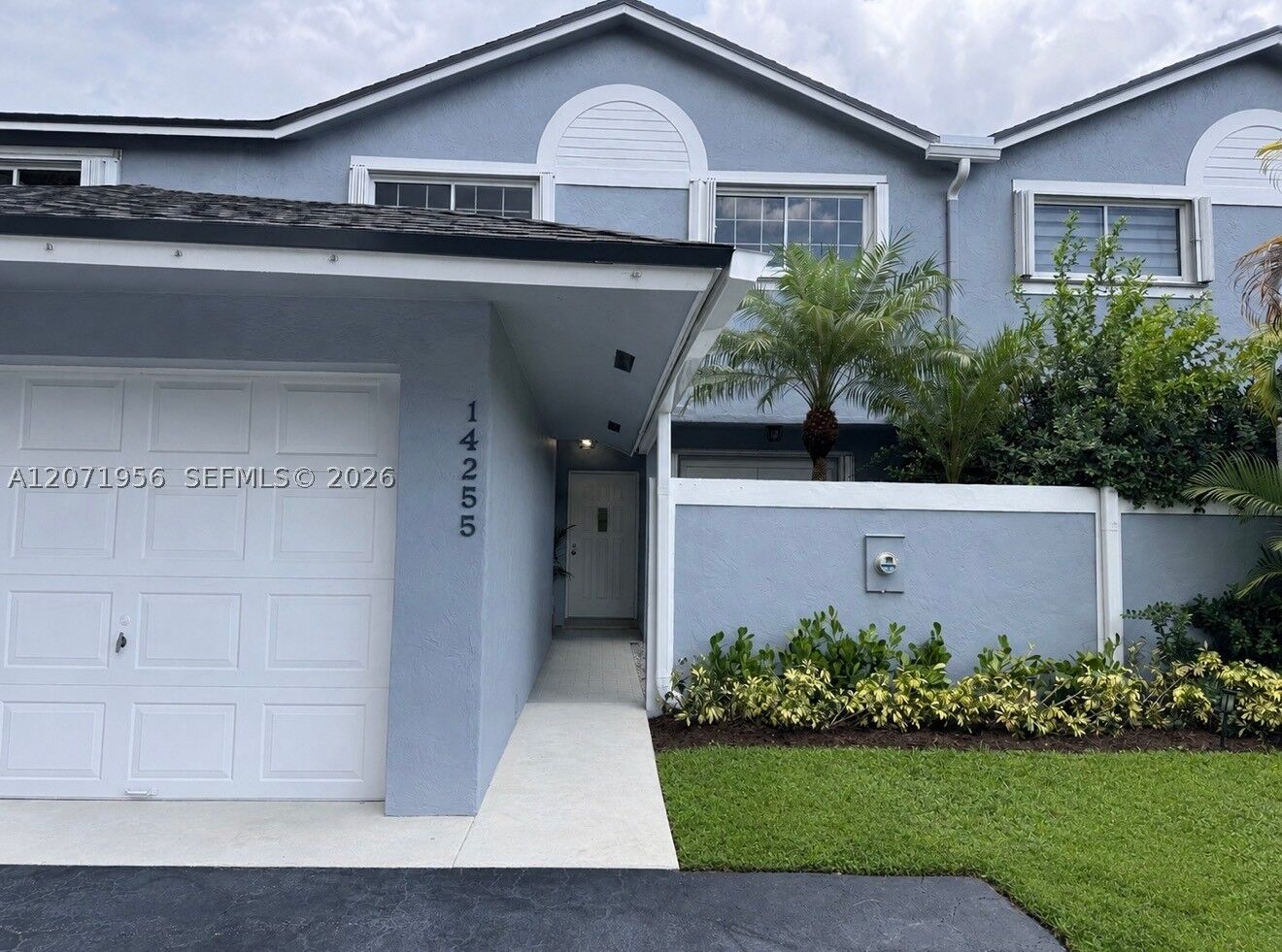 Property Photo: 14255 SW 96th Ter FL 33186