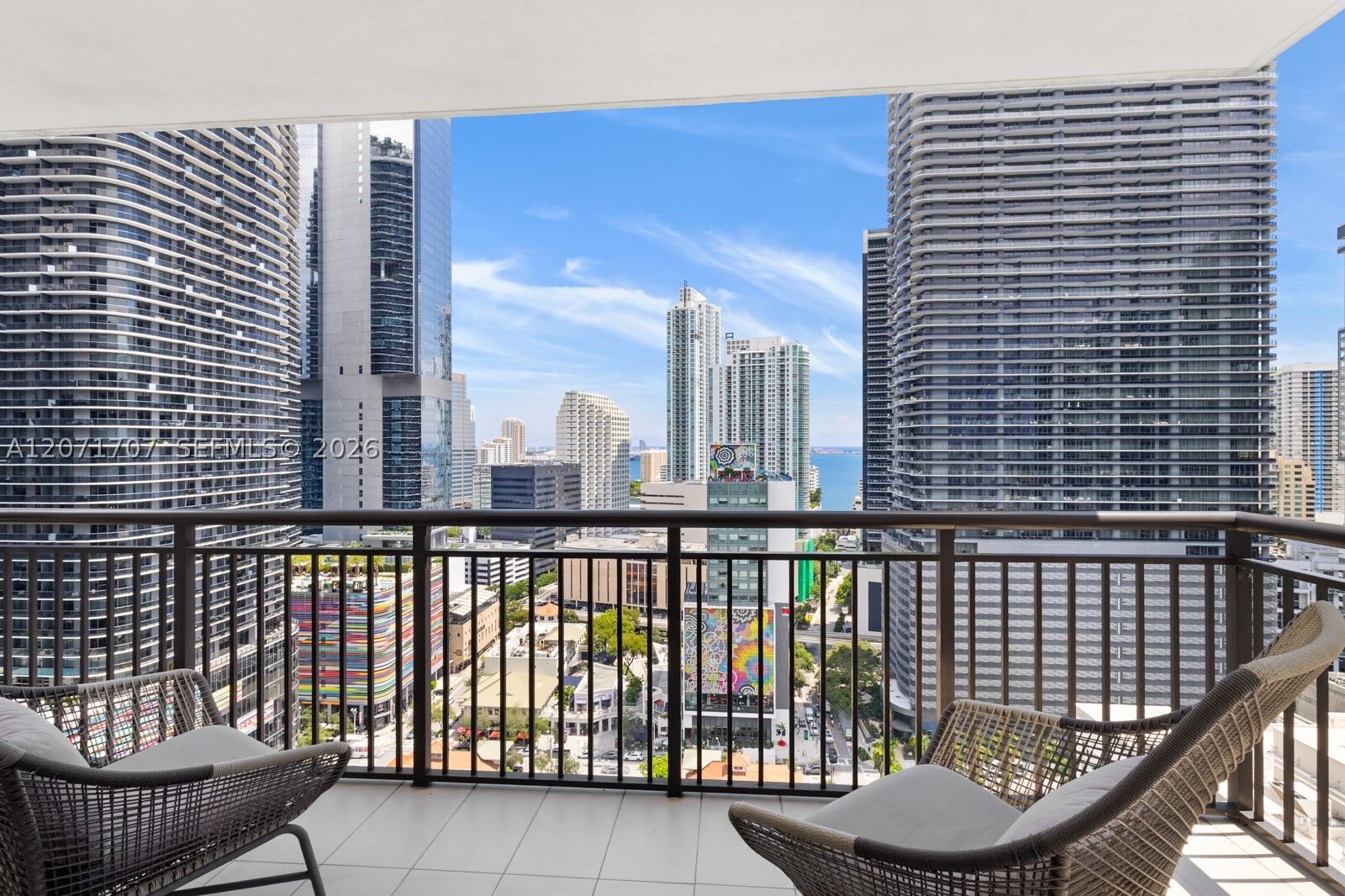 Property Photo: 999 SW 1st Ave 2502 FL 33130