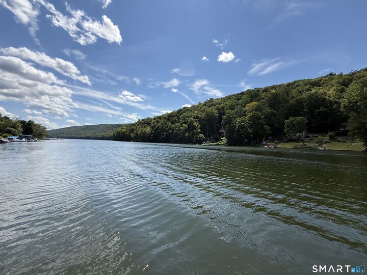 Property Photo:  8 Pinewood Shores  CT 06784 