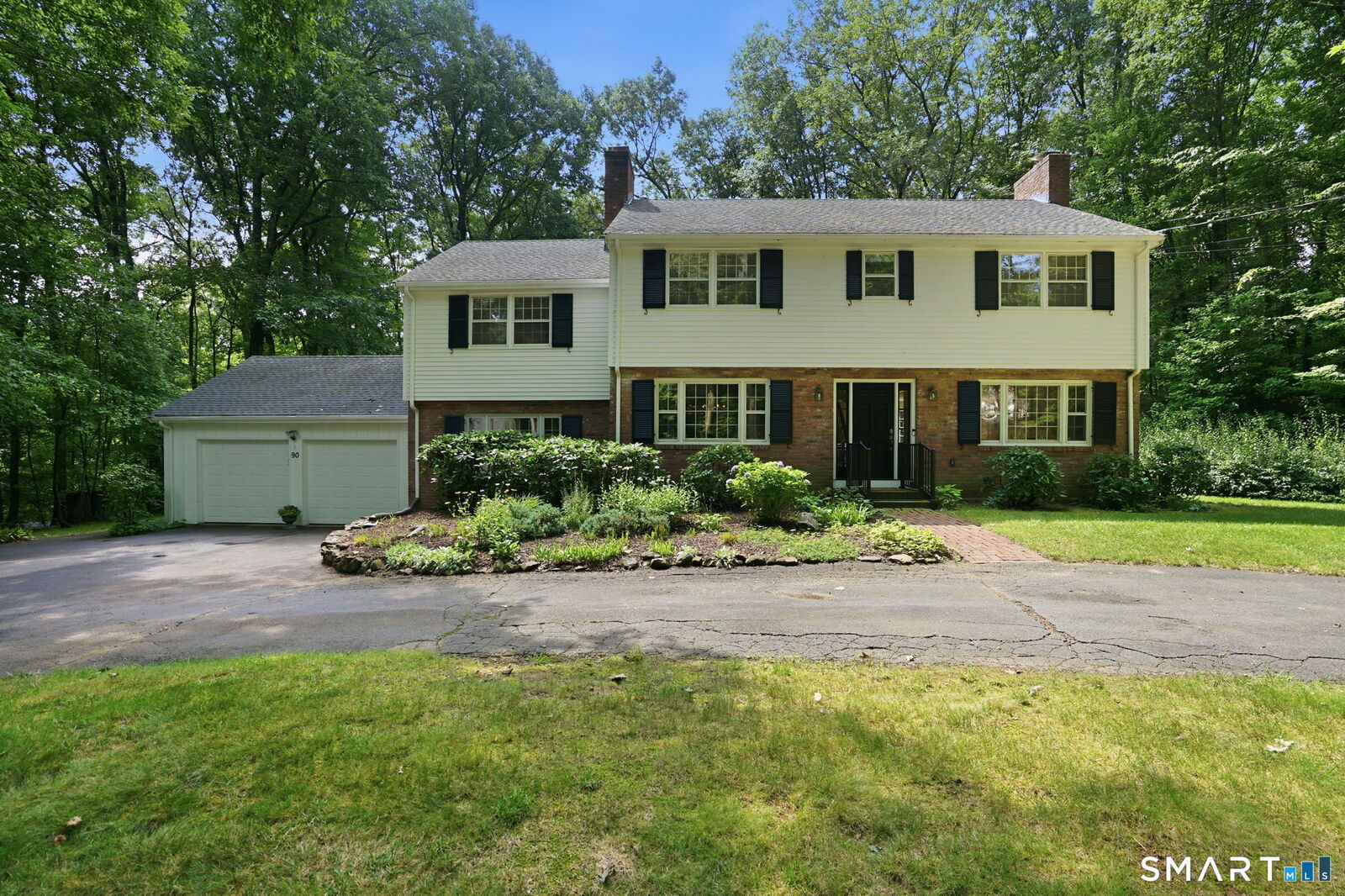 Property Photo:  90 Stony Corners Circle  CT 06001 