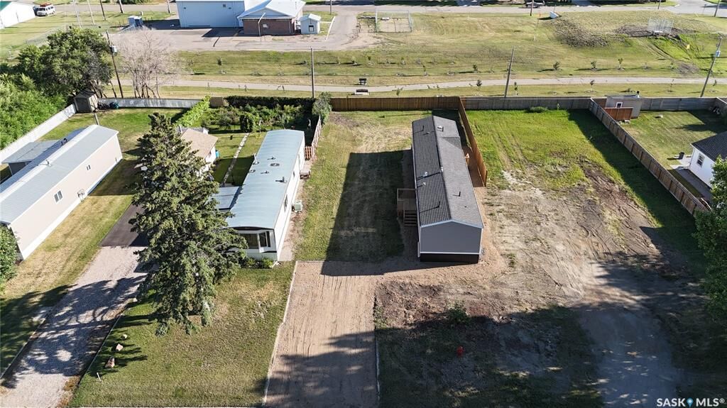 Property Photo: 431 Park Avenue SK S0L 2N0