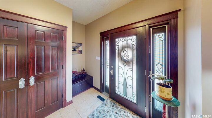 Property Photo: 2830 Regina Avenue SK S4S 0G5