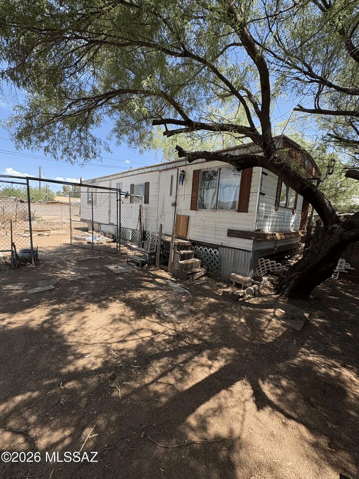 Property Photo:  3218 N Romero Road  AZ 85705 