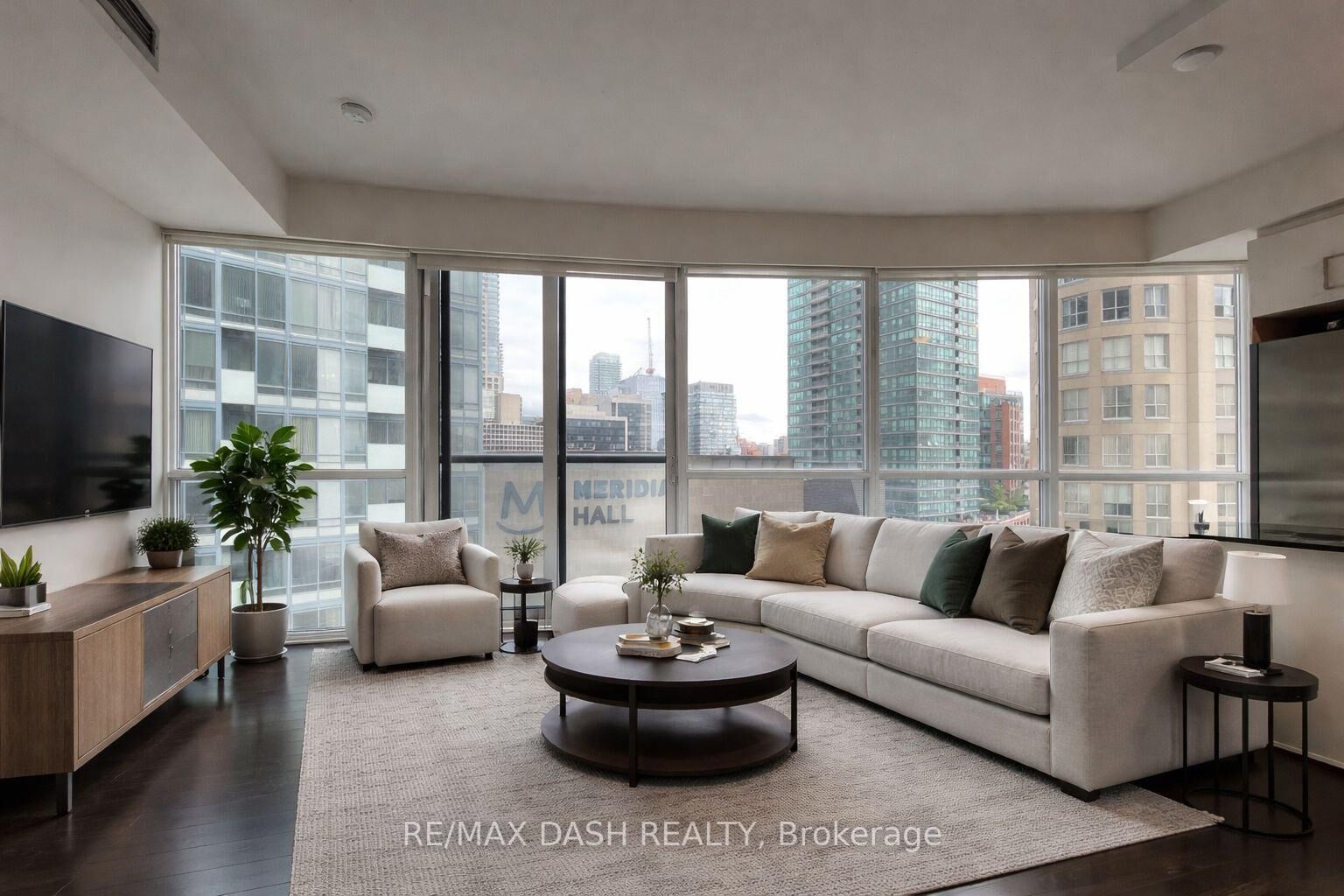 Property Photo: 1 The Esplanade Drive 1005 ON M5E 0A8