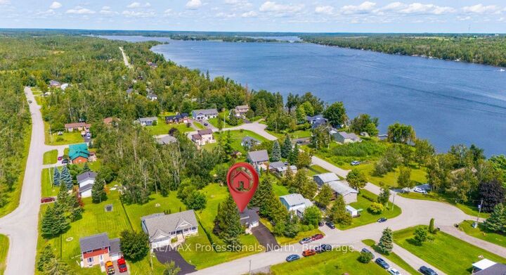 Property Photo: 7 Greenwood Crescent ON K0M 1B0