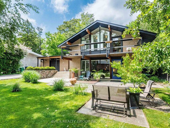 12 Woodbrook Drive — photo 1