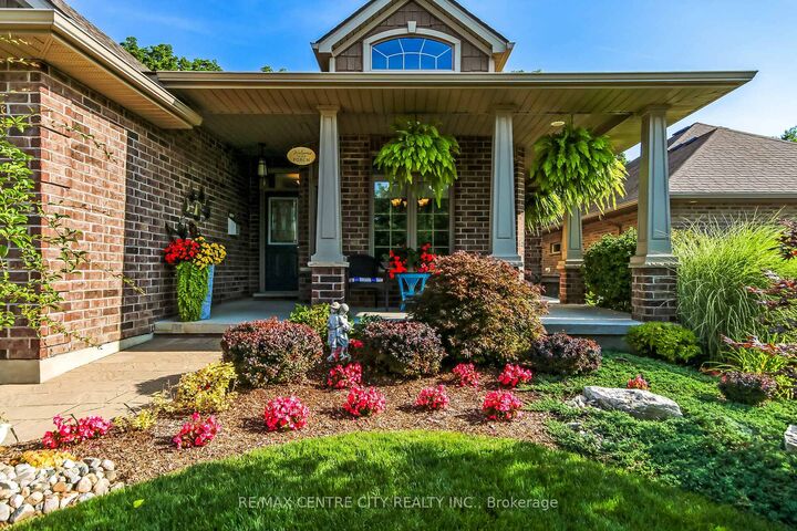 Property Photo: 20 Ensley Place ON N5L 0A1