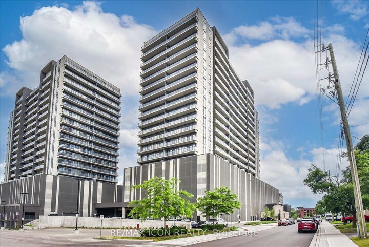Property Photo: 15 Glebe Street 902 ON N1S 0C3