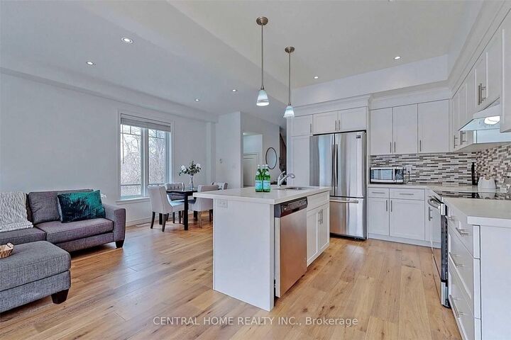 Property Photo: 98 Shoreview Place 1 ON L8E 0J4