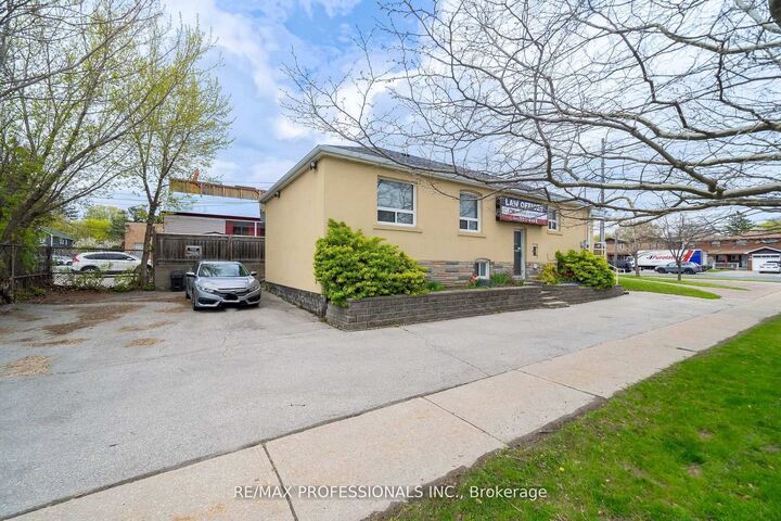 Property Photo: 586 Browns Line ON M8W 3V5